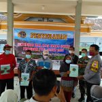 Penyerahan Sertifikat PTSL